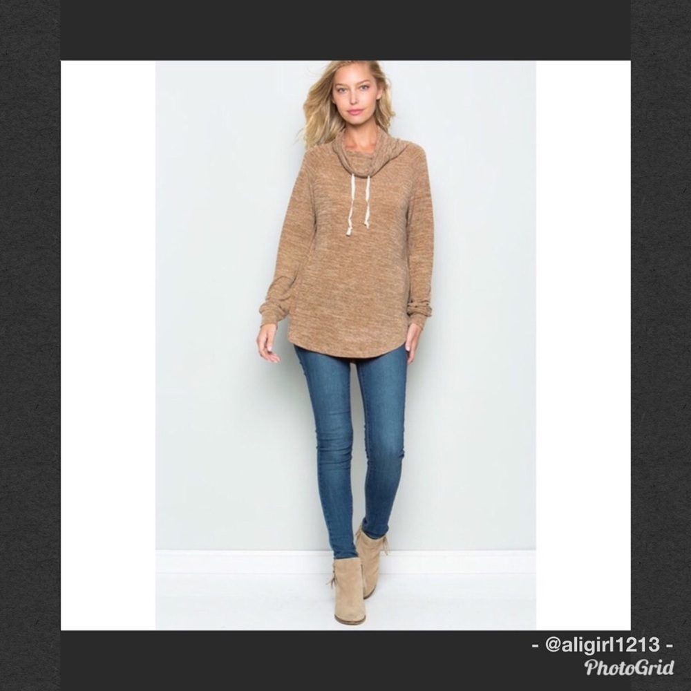 LAST 2 - Long Sleeve Funnel Neck Shirt